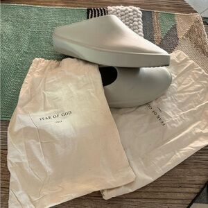 Fear of God The California Slip-On
Dusty Beige